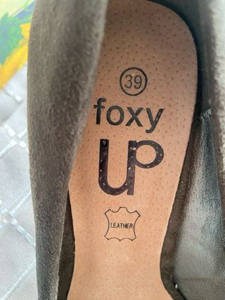 Zapatos tacón Foxy Up verde oliva talla 39