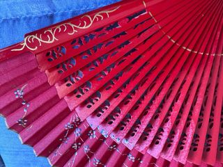 Abanico pintado a mano Aires del Sur