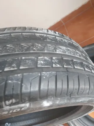 Neumáticos de coche 225/45/17 91Y Marca pirelli