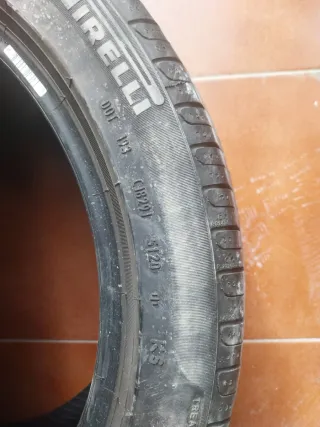 Neumáticos de coche 225/45/17 91Y Marca pirelli