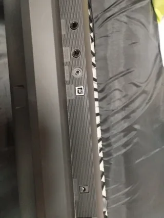 Yamaha PSR-E373 con funda