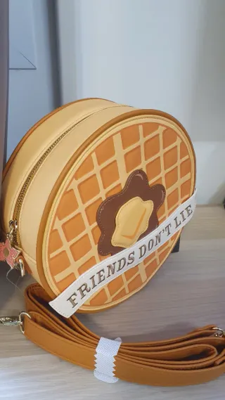 Bolso Loungefly Stranger Things Waffle
