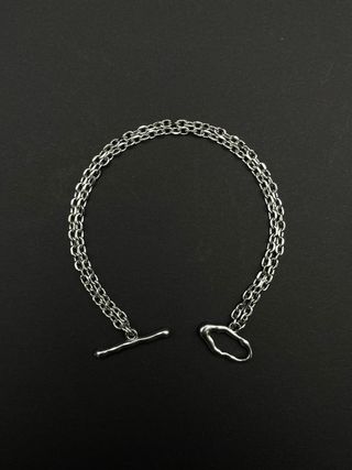 Bracciale doppio filo chiusura toggle irregolare