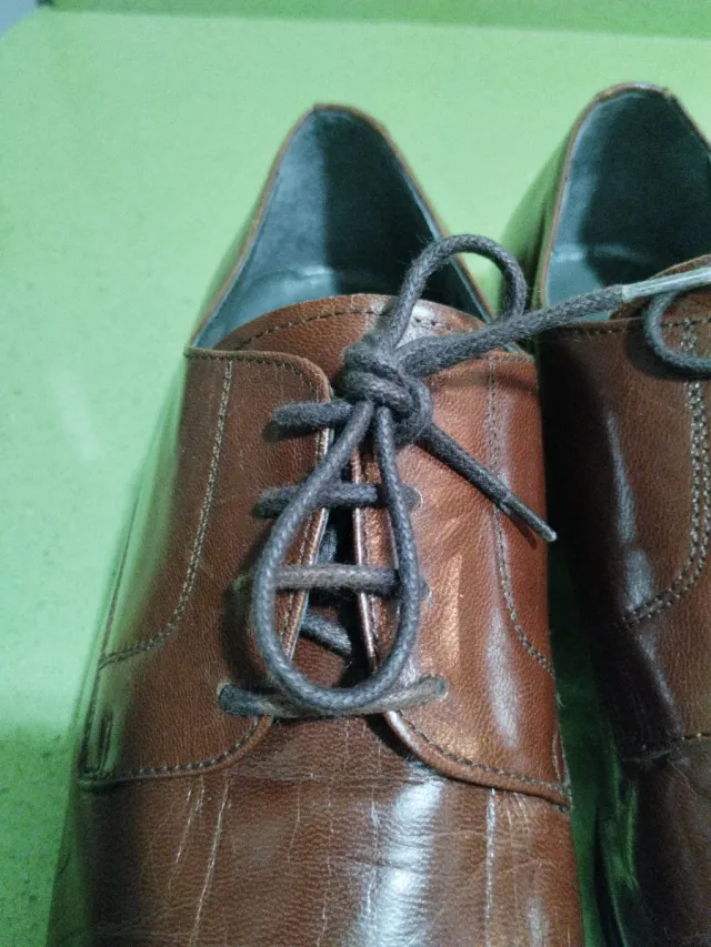 Zapatos de vestir marrones para hombre
