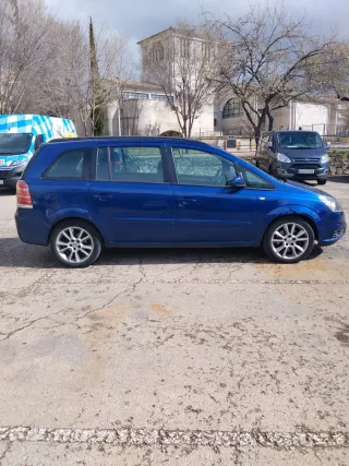 Opel Zafira 2005