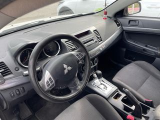 Mitsubishi Lancer 2011