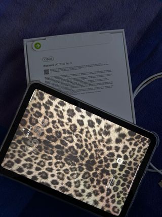 iPad mini 7 con cargador y apple pencil originales