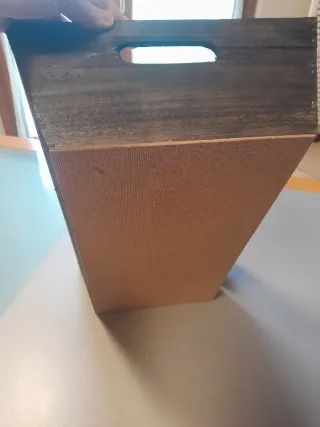 Cesto/fioriera in legno