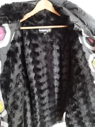 Anorak Desigual Mujer Negro Multicolor