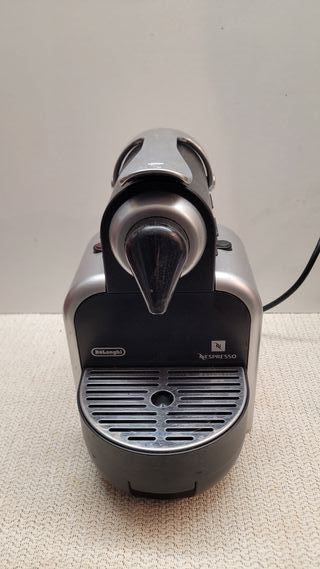 Cafetera Nespresso DeLonghi