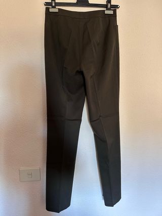 Pantalón marrón elegante