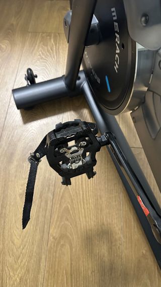 Bicicleta Estática Merach + calas extra