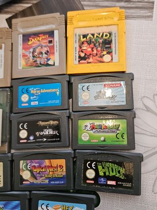 Nintendo Game Boy Advance SP + 16 juegos