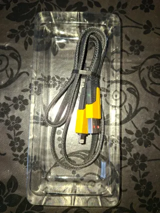 Cable USB Carga Rápida 4 en 1