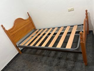 3 Estructuras de Cama Madera y Metal