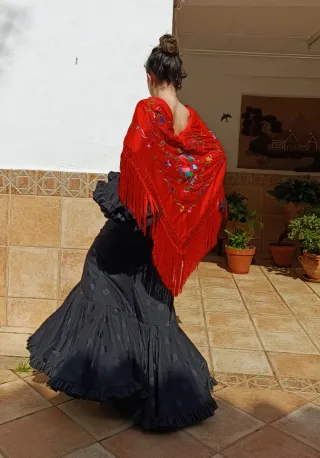 Traje Flamenca negro de lunares talla 42