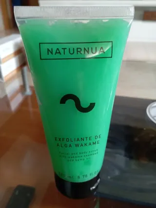 Exfoliante Facial y Corporal Alga Wakame