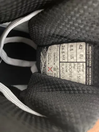 Zapatilla Baloncesto Tenth Hooper Negra/Blanca