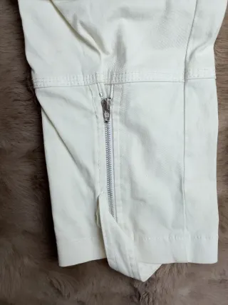 Pantaloni cargo Pinko bianchi con cintura