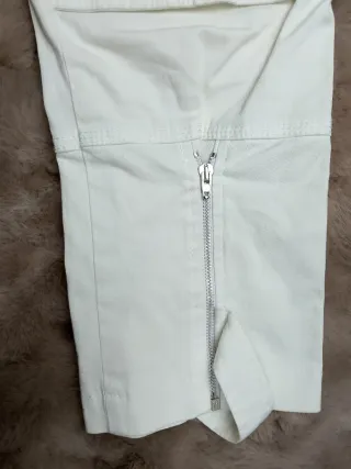 Pantaloni cargo Pinko bianchi con cintura