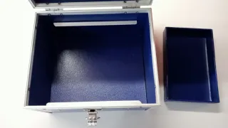 Joyero azul y plateado