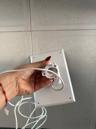 Panel solar pequeño con cable