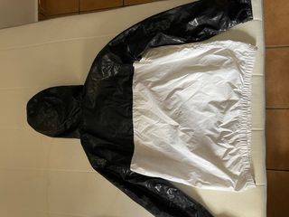 Chaqueta Impermeable Ellese