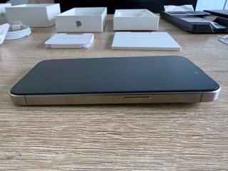 iPhone 15 Pro e AirPods Pro in regalo