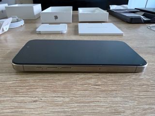 iPhone 15 Pro e AirPods Pro in regalo