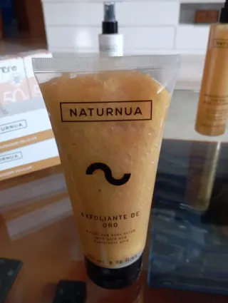 Exfoliante Oro Facial y Corporal NATURNUA