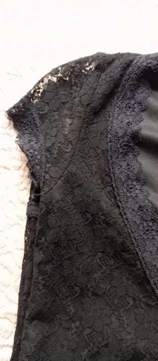 Blusa negra encaje talla XS