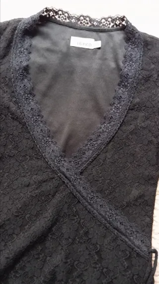 Blusa negra encaje talla XS