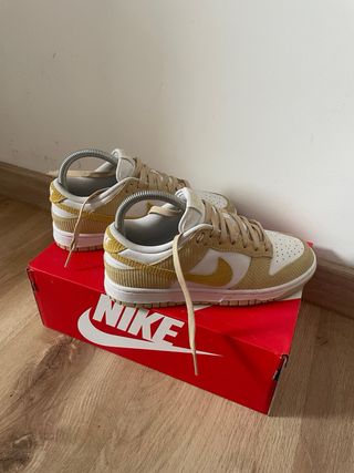 Nike Dunk White/Yellow