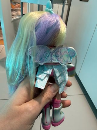 Muñeca BFF Lena con pelo arcoíris