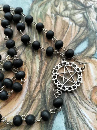 Collana teschio corvo Viking con pentacolo