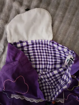 Mochila morada hecha a mano