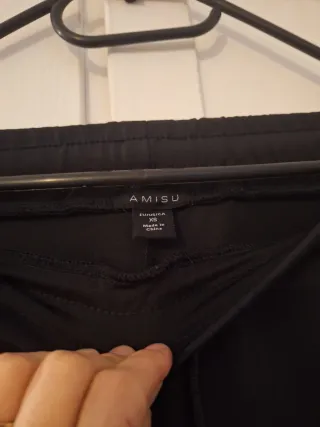 Pantaloni sportivi neri con banda laterale Amisu