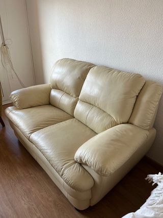 Sofá de piel beige/crema 2 plazas