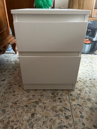 Mesa de noche Ikea blanca
