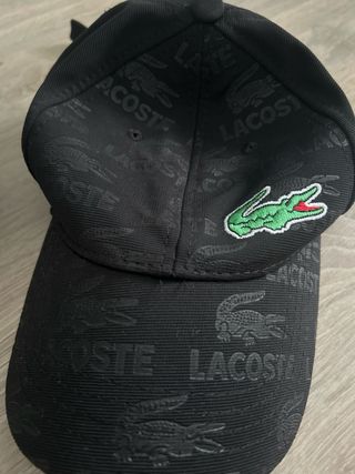 Riñonera y Gorra Lacoste Negra Se puede separado
