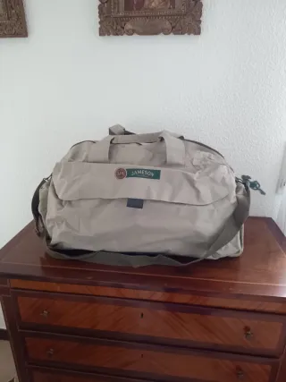 Bolsa de viaje/deportes Jameson beige sin estrenar