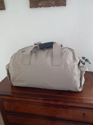 Bolsa de viaje/deportes Jameson beige sin estrenar