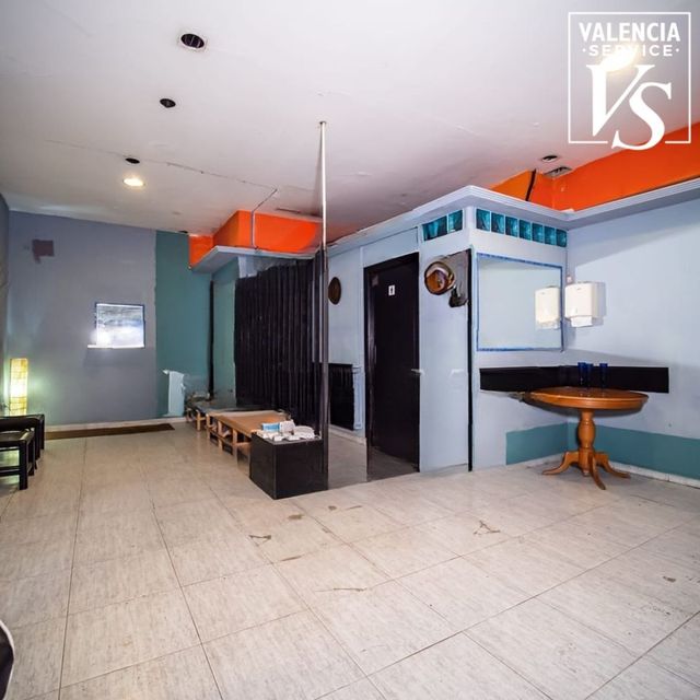 0862 – VENTA DE BAJO CON LICENCIA DE SAUNA RELAX