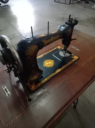 Máquina de coser Wertheim
