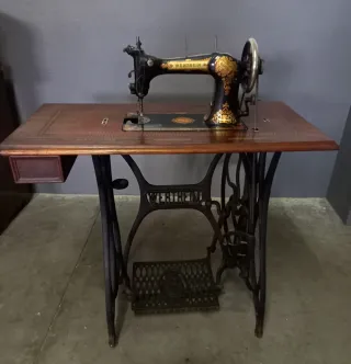 Máquina de coser Wertheim