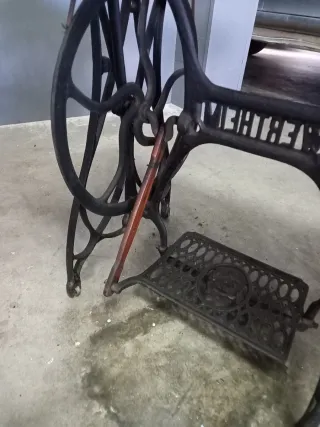 Máquina de coser Wertheim