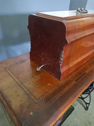 Máquina de coser Wertheim