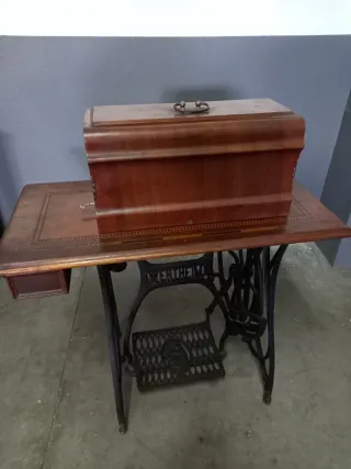 Máquina de coser Wertheim