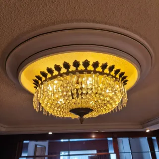 Lámpara de araña cristal metal completa y perfecta