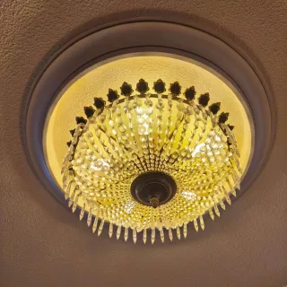 Lámpara de araña cristal metal completa y perfecta